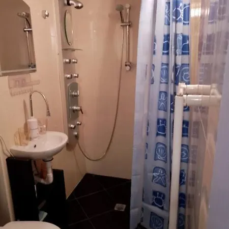 бутикови за гости- Felicita Apartment Kjustendil